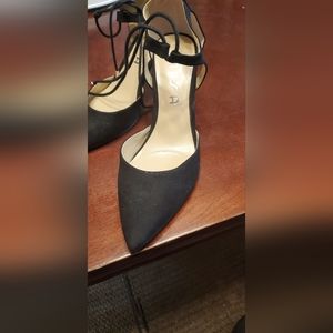 Unisa heels